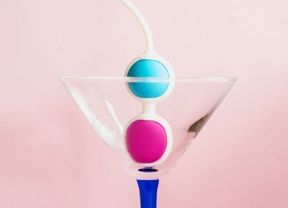Bolas chinas en copa de Martini