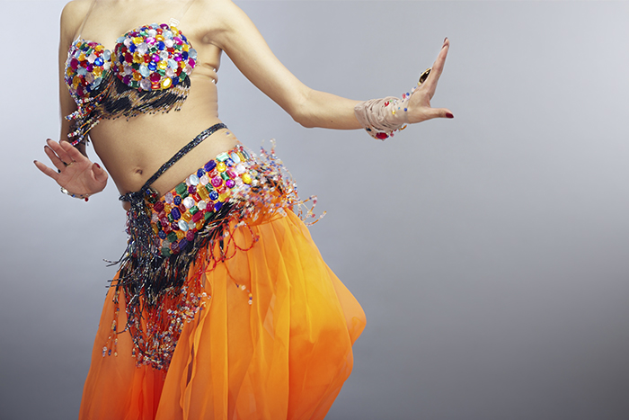 12 beneficios de bailar danza oriental