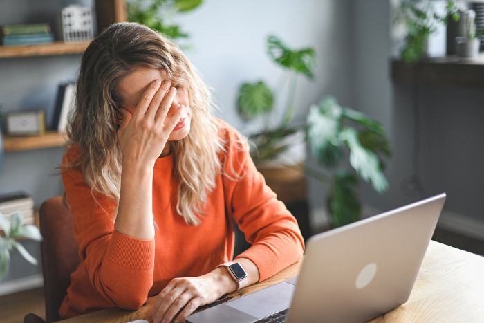 La menopausia me impide rendir en el trabajo. ¿Qué hago?