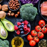 “Keto sí, pero con coco”: lo que nadie te ha contado (bien) sobre la dieta cetogénica